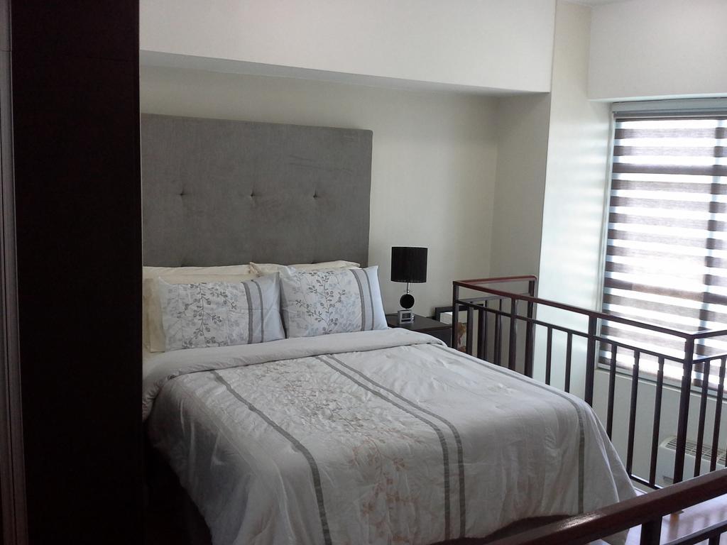 Eton Parkview Apartment Makati City Exterior photo